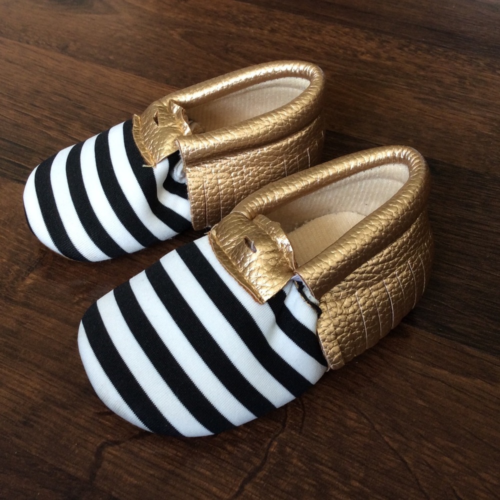 Baby girl moccasins 0-6 months stripes gold crib shoes slip on
